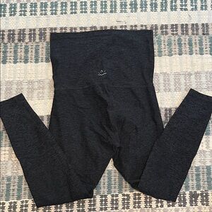 Beyond Yoga / Beyond the Bump midi maternity leggings size S